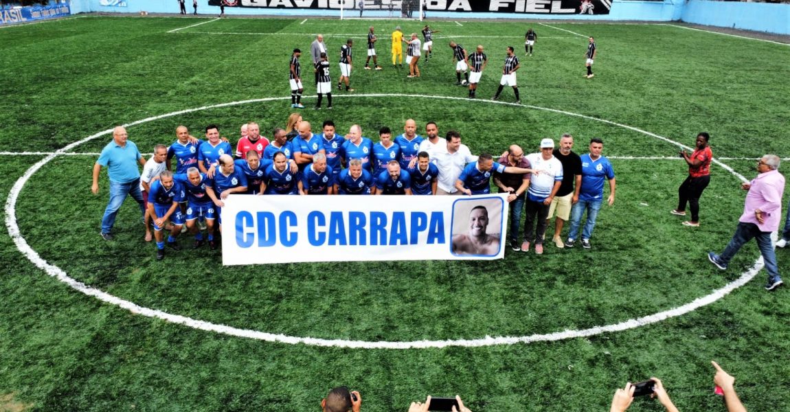 Riachuelo ganha campo com grama sintética