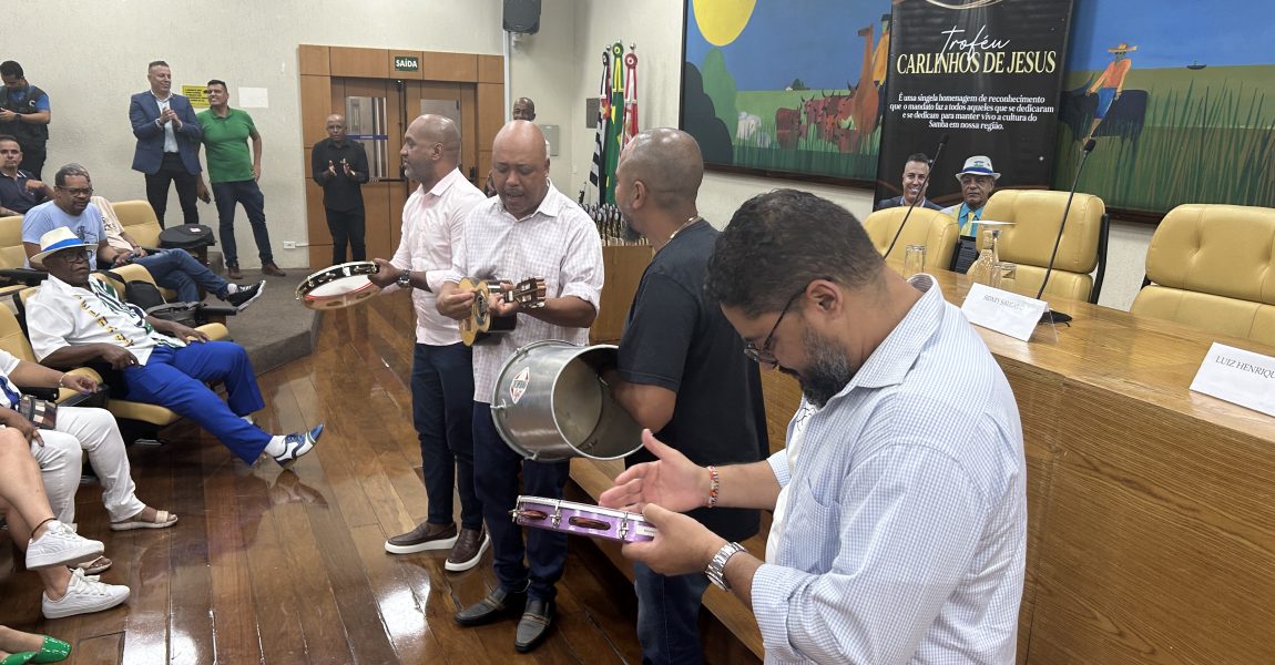 Troféu Carlinhos de Jesus homenageou os Bambas do Samba 50+ de Vila Maria e região